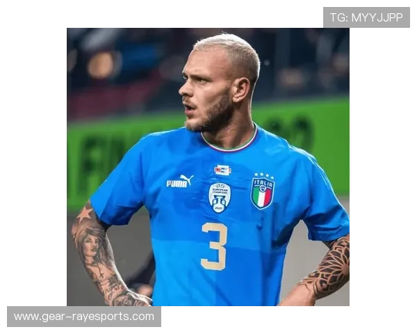 足球星二代后卫的崛起与传承揭秘：他们如何在父亲的影子下走向巅峰