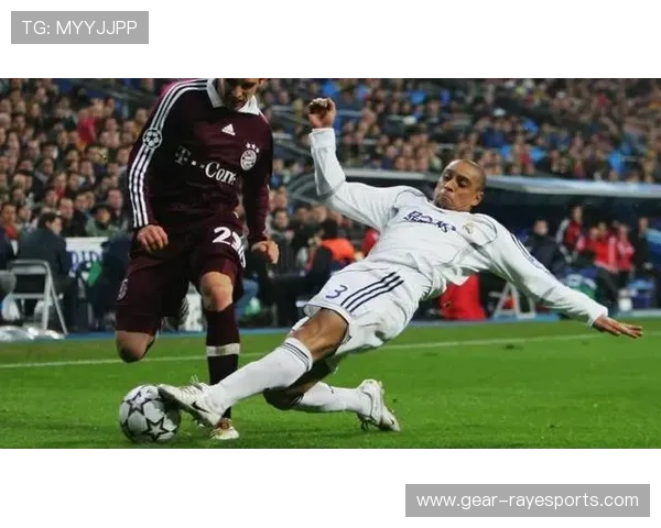 马拉多纳：足球传奇的崛起与沉浮，改变了历史的伟大足迹