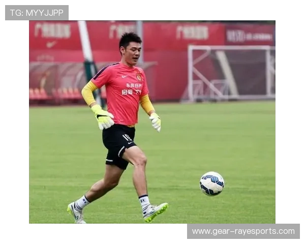 门将球星的传奇之路：从守门员到足球场上的关键人物